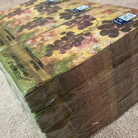 Napa Napkin Bundle - Picture 2 of 9